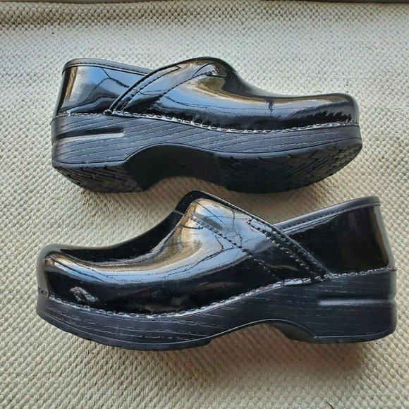Dansko Womens Cabrio Closed Toe Clogs Black Patent Size 36 US 5.5 406-020202 - Picture 6 of 10